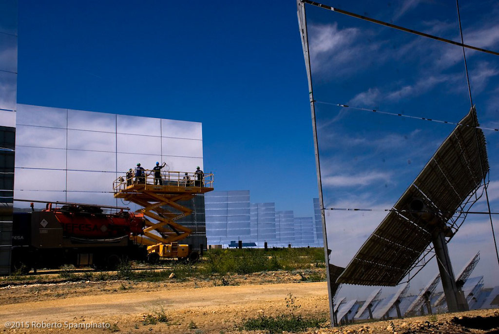 PS10 is the world's first commercial solar tower power plant.